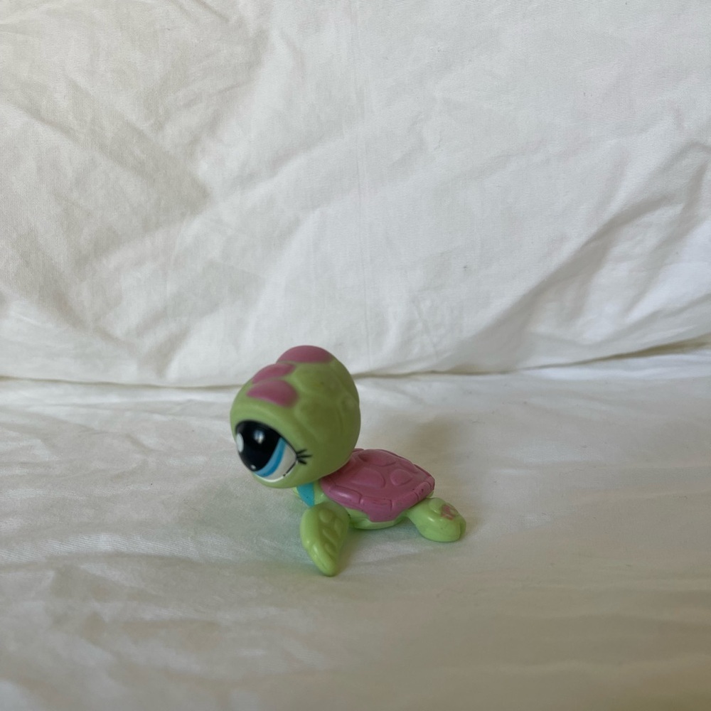 Littlest Pet Shop Sea Turtle #1910 - Picture 3 of 7